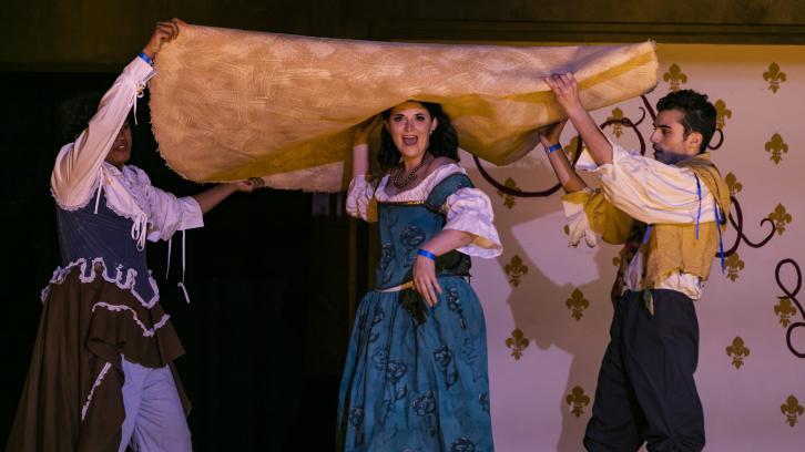 Nell Gwynn - Nell and the hat